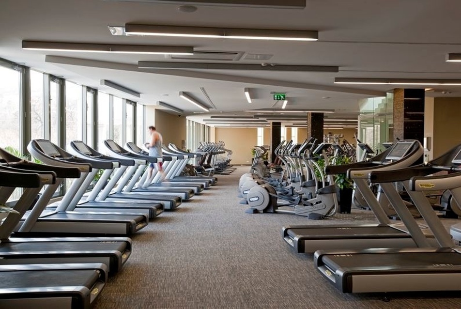 Oxygen Wellness Központ, tervezők: Szerdahelyi László, Szász Zoltán, fotó: Aspectus Architect