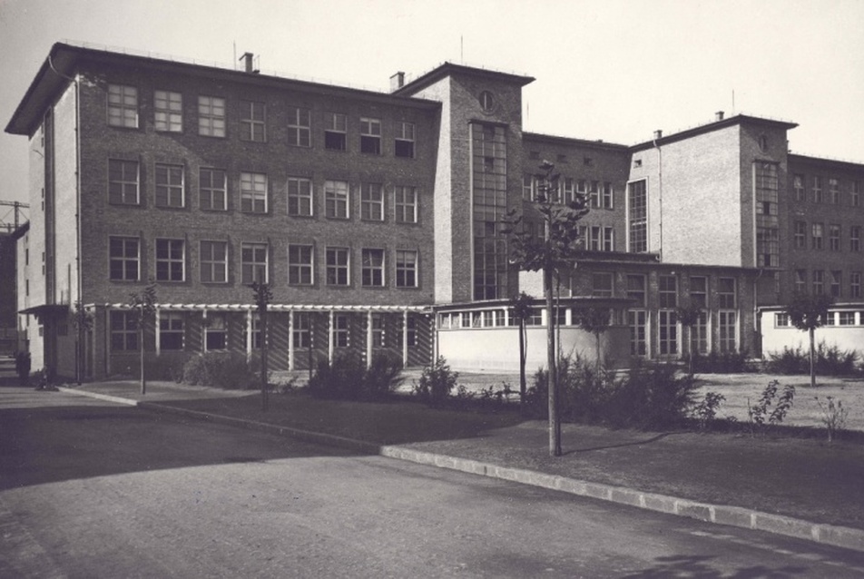 Elemi iskola, Budapest X., Pongrác út 19. (volt Tomcsányi út), 1940-41