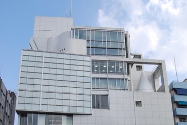 Fumihiko MAKI 1985-ben megépült Spiral Building kulturális központja - Vizdák Janka