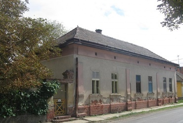 Petőfi Sándor utca polgári ház