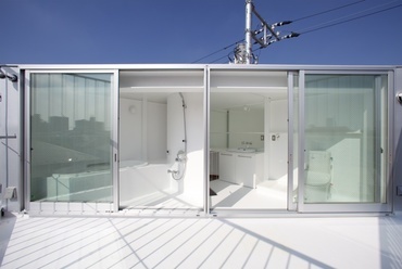 Small House, terasz - építész: Hiroyuki Unemori, fotó: Ken Sasajima