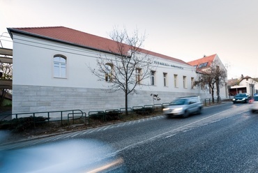 Budakeszi Városháza, tervezők: Fialovszky Tamás és Sólyom Benedek - fotó: Erhardt Gyula