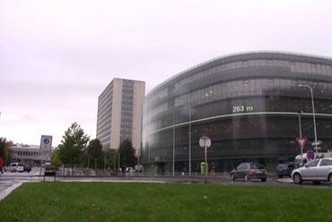 Műszaki Könyvtár Prágában. A 2009-ben átadott épület a Projektil Architekti munkája.