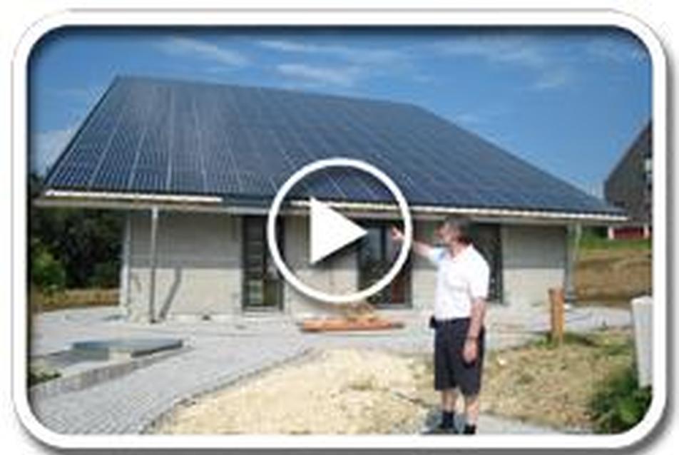 Csikós Mihály építész kiállítása, valamint az Alternatív Energia Szabadegyetem 4. előadása