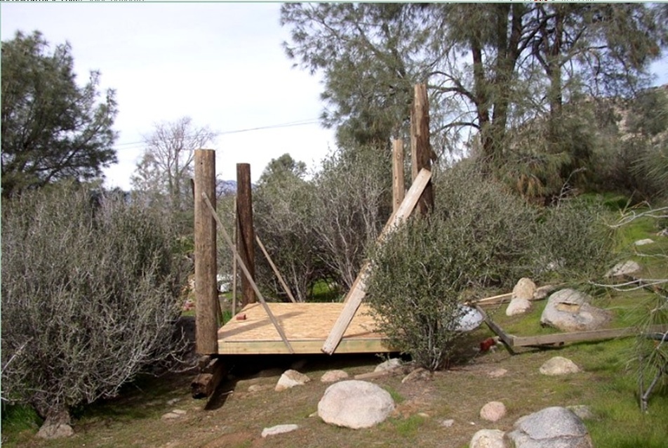 Kertépület, Lake Isabella, California (2004), fotó: Victor Summers