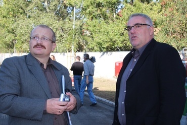 Messer Hungarogáz Kft. régi-új töltőüzemének átadása, Csanády Pál (a Metszet főszerkesztője) és Kendi Géza építész - fotó: perik