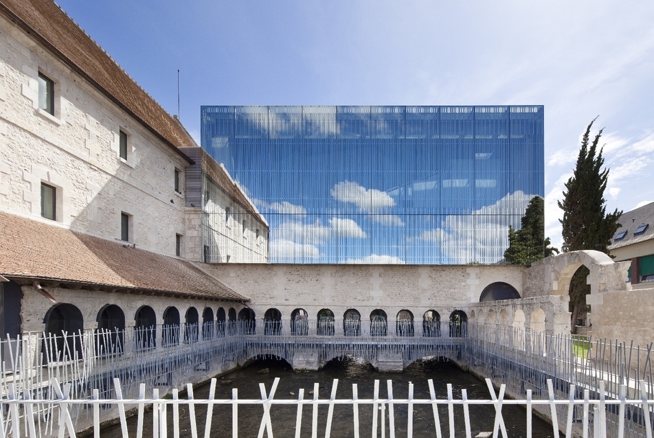 Az Opus 5 új zeneiskolája Louviersben - egy 17. századi ferences kolostor átalakítása