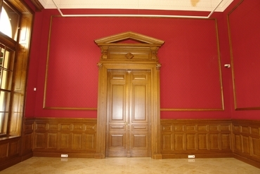 Felújított belső ajtó Királyi Szalon