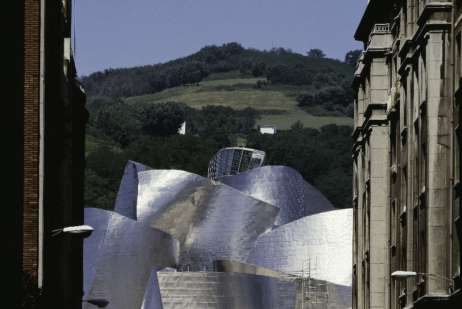 Guggenheim Museum Bilbao, 1997, fotó: David Heald © The Solomon R. Guggenheim Foundation, New York