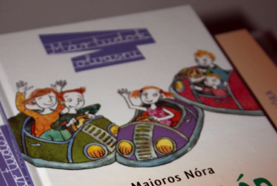 Majoros Nóra – 3x1 család, mesekönyv, 2012, fotó: Heidecker Adél
