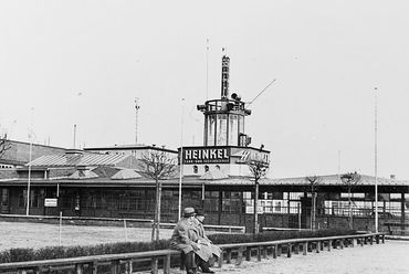 Berlin, Tempelhof - első terminálépület 1937-ben. Forrás: Wikipedia