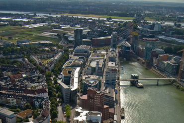 Düsseldorf, Hafen. Forrás: Wikipedia