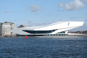 Delugan Meissl: EYE Holland Filmintézet, Amszterdam. Forrás: Wikipedia