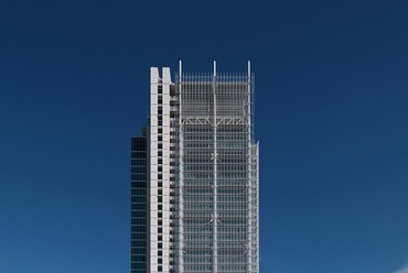 Renzo Piano: Intesa Sanpaolo Bank irodaház, Torino. Forrás: www.designboom.com