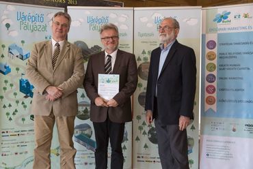 Pilis-Dunakanyar Waldorf Nevelésért Óvoda és Iskola Egyesület - Mandák Csaba