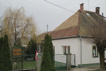 Ősagárd Község Önkormányzatának épülete