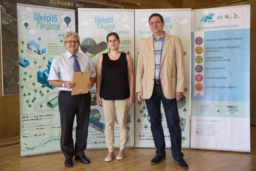 Jövőkuckó támogatás - Szentlőrinc Város Önkormányzat  - Dr. Gyertván Ferenc, Tóth Annamária (Proidea), Kun András (Proidea)