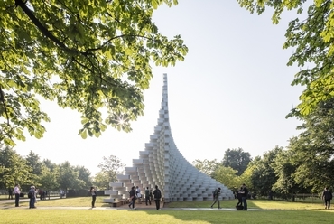 Serpentine Pavilon 2016 - építész: Bjarke Ingels Group - fotó: Laurian Ghinitoiu