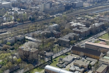 A Szabolcs utcai kórház területe 2014 áprilisában, hét évvel a bezárás után - építész: Vasáros Zsolt DLA - fotó: László János-Civertan