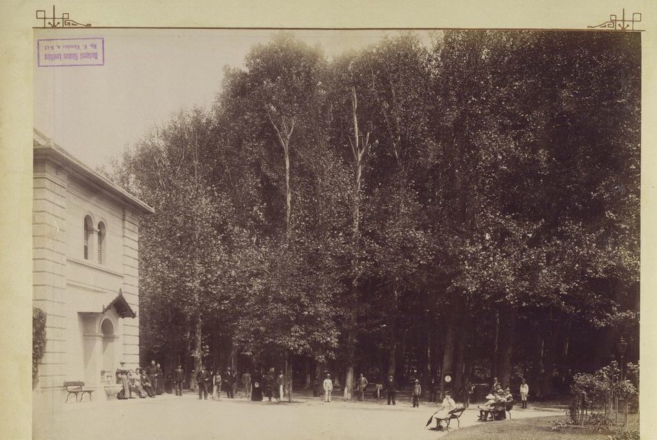 a városligeti artézi fürdő parkrészlettel 1890 körül - forrás: Fortepan, Budapest Főváros Levéltára