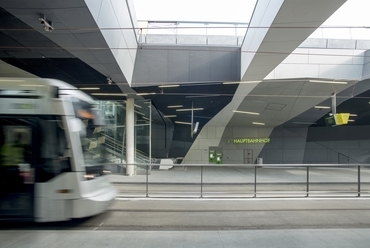 Graz Hauptbahnhof - villamosalagút. Forrás: Zechner & Zechner 