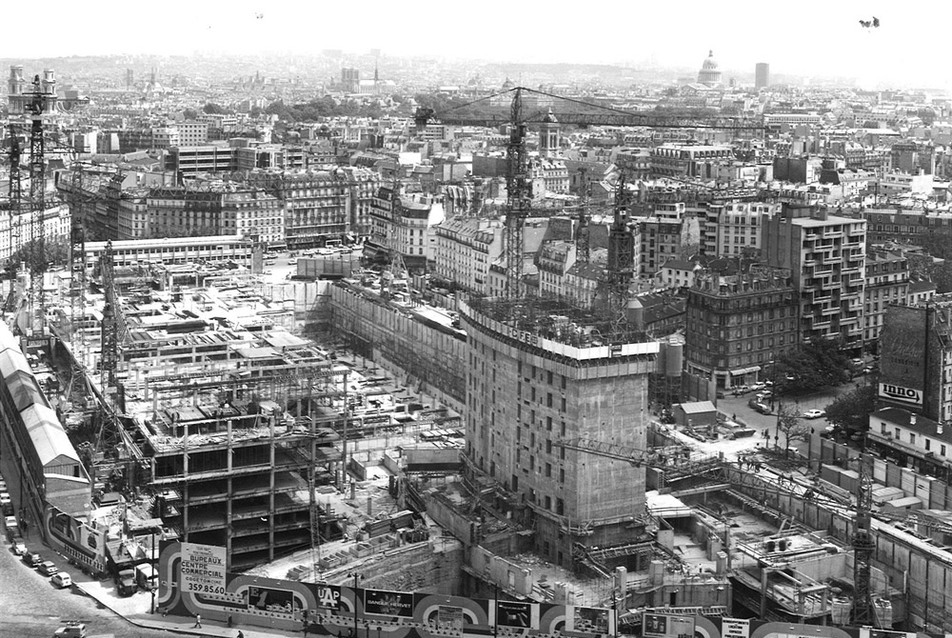 Tour Montparnasse építés közben