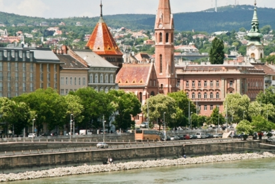 Duna-Buda – építészeti tervpályázat a budai belvárosi Duna-part megújítására