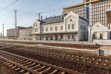 karcagi vasútállomás - építész: Strak Takács Orsolya, Tóth Zoltán - fotó: Danyi Balázs