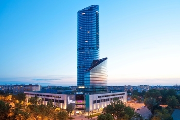 Sky Tower - építész: Mariusz Korszorsz and Dariusz Dziubiński / Studio Architektoniczne FOLD s.c.