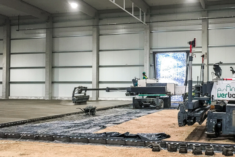 Két lábbal a földön — Az ipari padló gyártás élén a VER-BAU