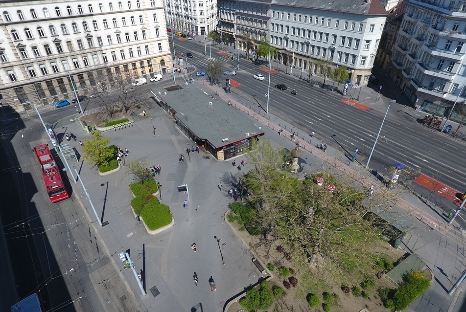 Felülről a Podmaniczky tér. 