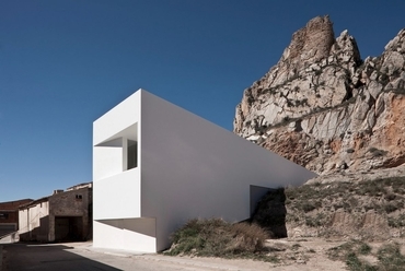 Utcai homlokzat - családi ház, Ayora, Valencia - építész: Fran Silvestre