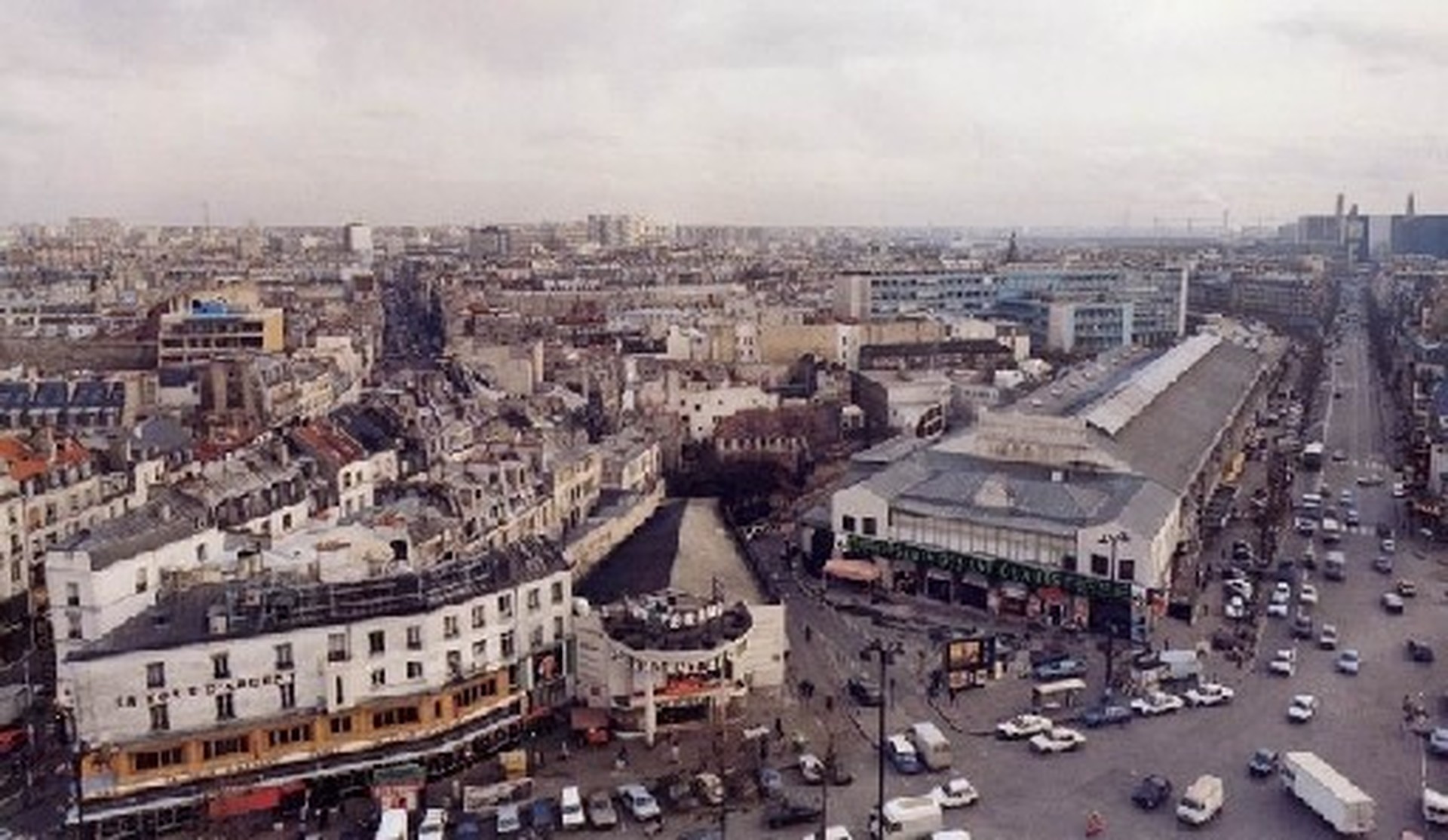 találkozóhely egyszeri paris)