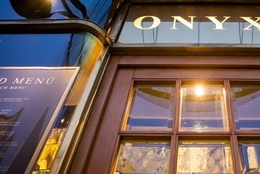 Az Onyx étterem a Vörösmarty téren. Zajlik a gasztroforradalom.  