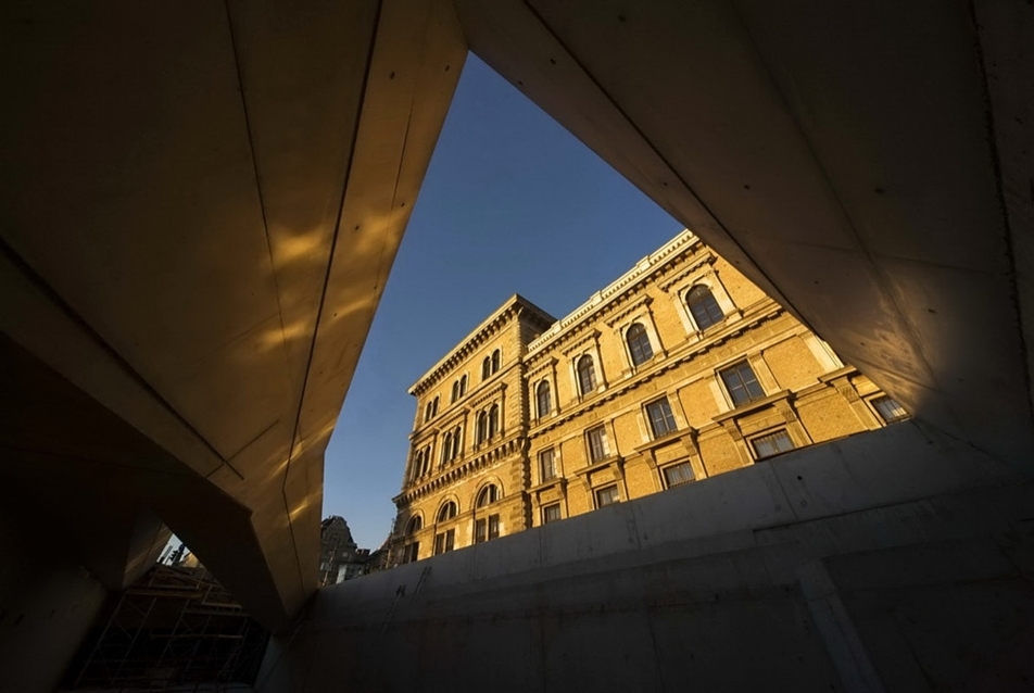 A Fővám téri metrómegálló, 