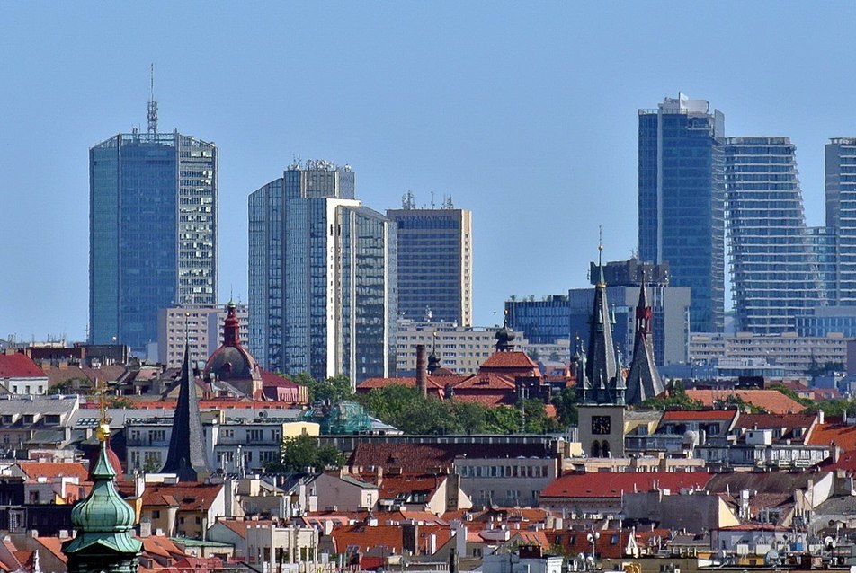 Prága Pankrác nevű negyedében is rendre-másra épülnek a felhőkarcolók, nem is tetszik az UNESCO-nak. 