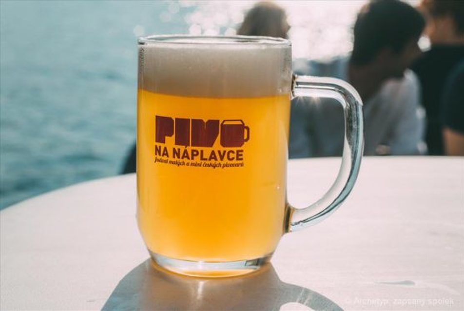 A Náplavka saját söröskorsója. 