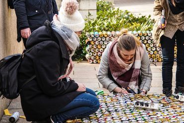 tervezők: Engel Ágnes, Gábris Katinka, Guzsvány Réka, Ördög Valentina, Szücs Evelin, Tisóczki Patrícia - fotó: Dr. Kovács Éva, Gerstenbrein Dominika, Lukács Barnabás, Novák Viktor, Paári Péter