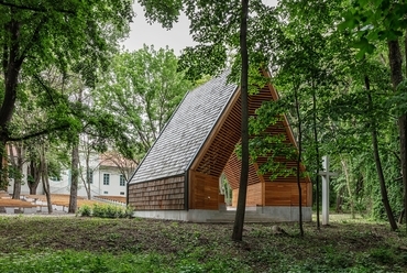 Robert Gutowski Architects: A Fátimai Szűzanya zarándokhelye, Alsószentiván. Fotó: Bujnovszky Tamás