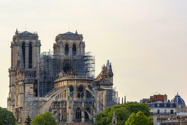 A párizsi Notre-Dame a tűzvész után