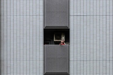 Yi-Hsien Lee (Tajvan): The Life. Irodaépület Tokióban. APA 2019 – Épületek használatban (Buildings in Use). 