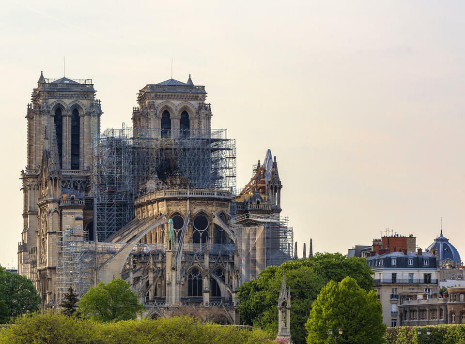 A párizsi Notre-Dame a tűzvész után