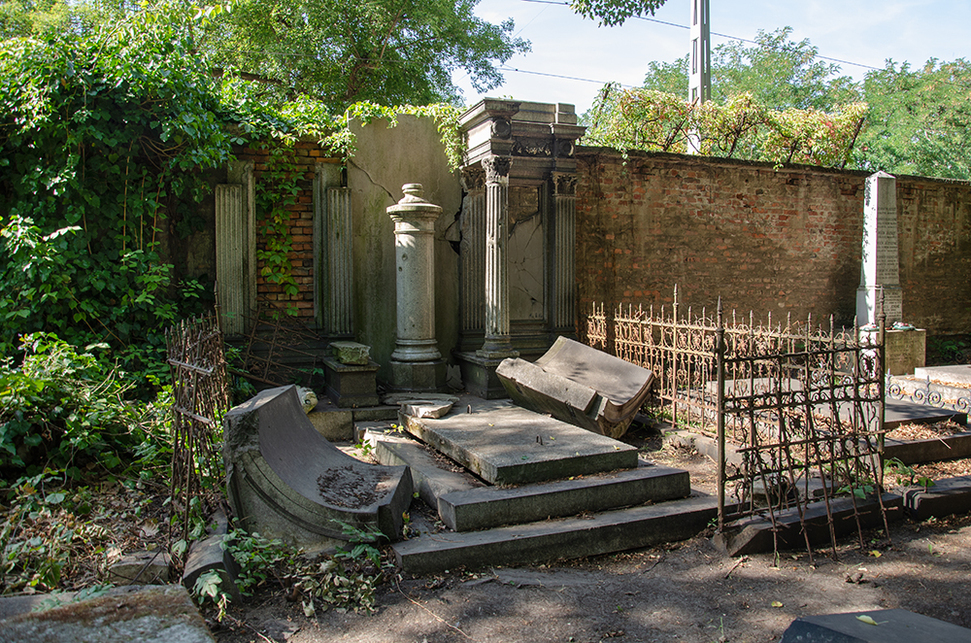 Diescher József síremlékének helyreállítása - fotó: Masznyik Csaba