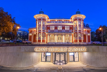 A műemléki védelem alatt álló kaposvári Csiky Gergely színház rekonstrukciója (Fotó: Arker)