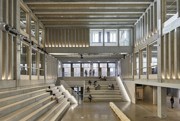 Grafton Architects: Town House Building, Kingston University, Kingston upon Thames, Egyesült Királyság 2019. Fotó: Dennis Gilbert, a Pritzker Architecture Prize jóvoltából
