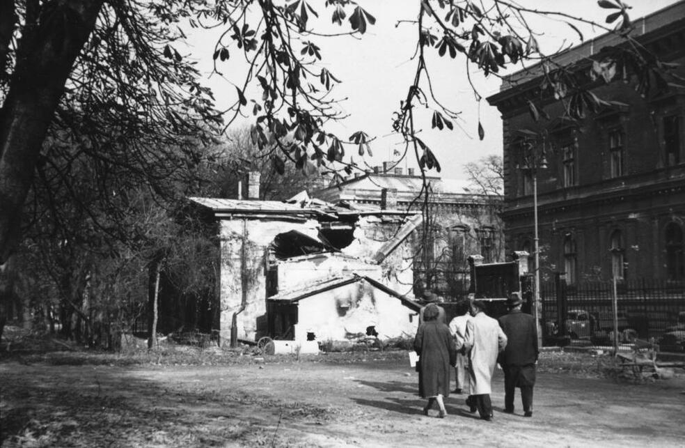 Az épület 1956-ban, Forrás: Fortepan