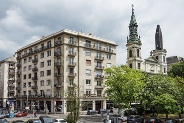 Budapest, Petőfi tér 3-5., tervező: Wellisch Andor (a szerző felvétele)