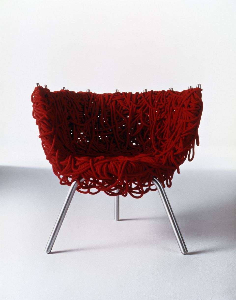 Estudio Campana: Vermelha szék, 1998. Fotó © Edra, az Estudio Campana jóvoltából