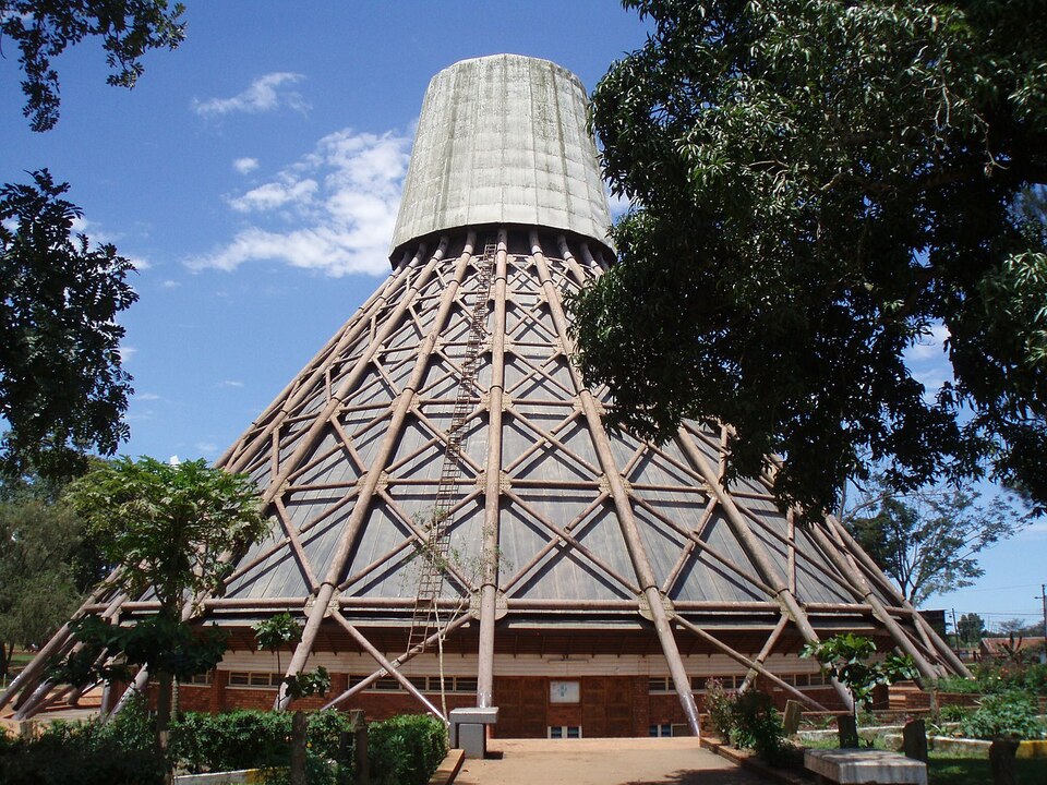 Justus Dahinden: Namugongo Mártírok temploma, Uganda (1973). Fotó: Isabelle Prondzynski, Wikimedia Commons