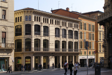 Bologna, Via Rizzoli, Casa Commerciale Barilli - Leonida Bertolazzi, 1906-07. Fotó: Lampert Rózsa